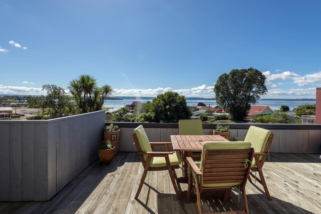 Lakeside City Apartments - Penthouse And Studio Rotorua Exteriör bild