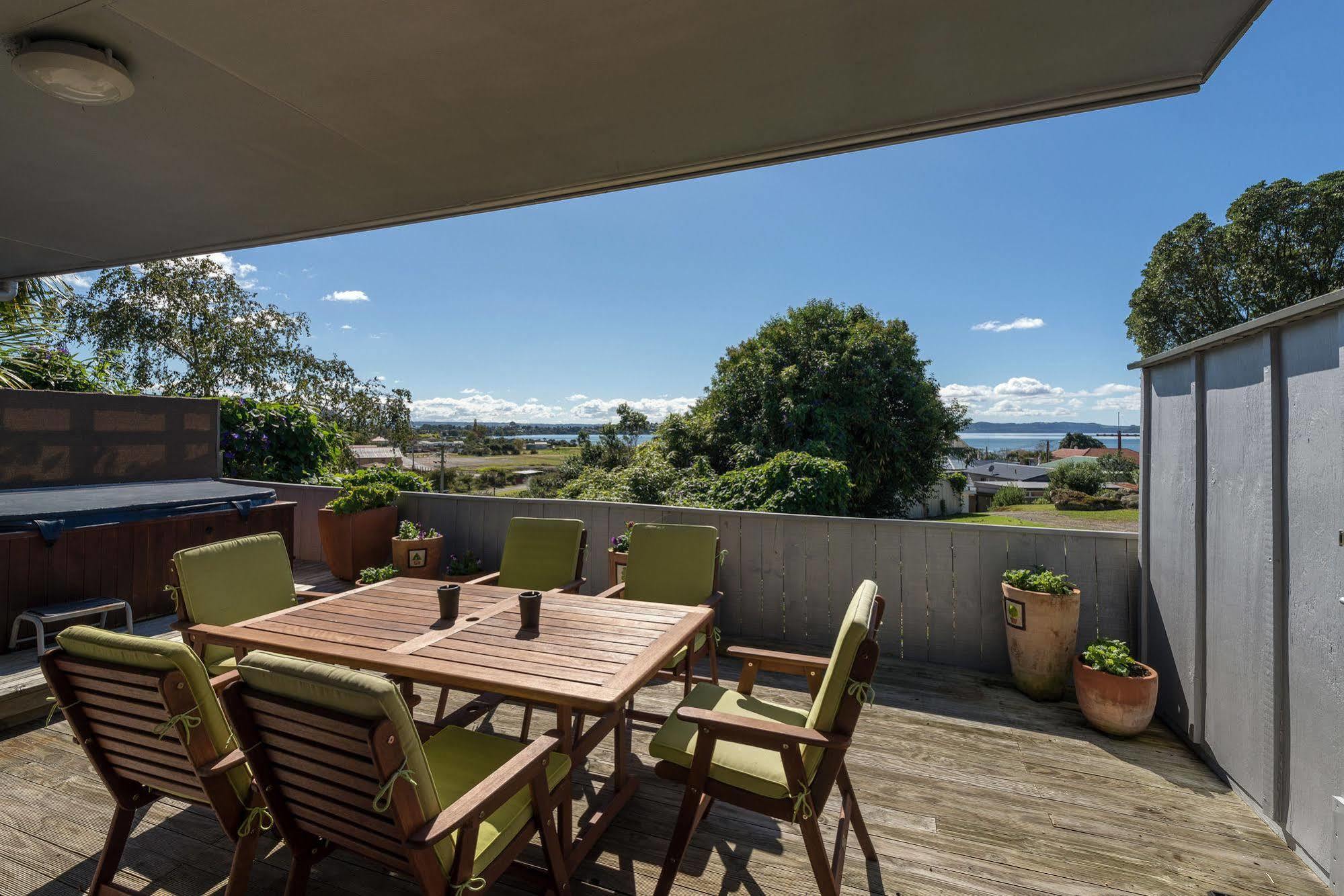 Lakeside City Apartments - Penthouse And Studio Rotorua Exteriör bild