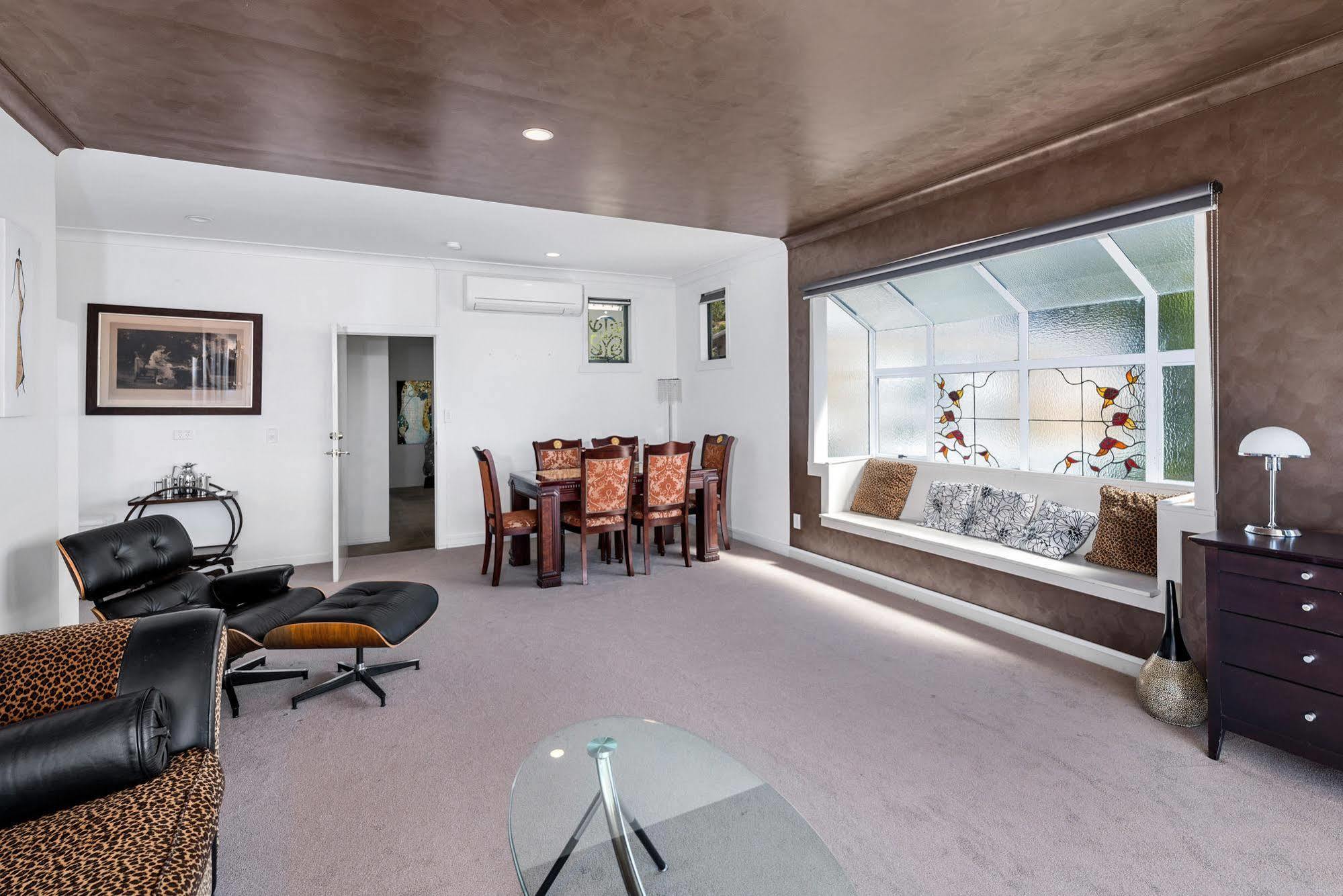 Lakeside City Apartments - Penthouse And Studio Rotorua Exteriör bild